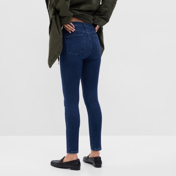GAP The Skinny Sky High dark wash jeans size 33/16R NWT - Picture 2 of 8